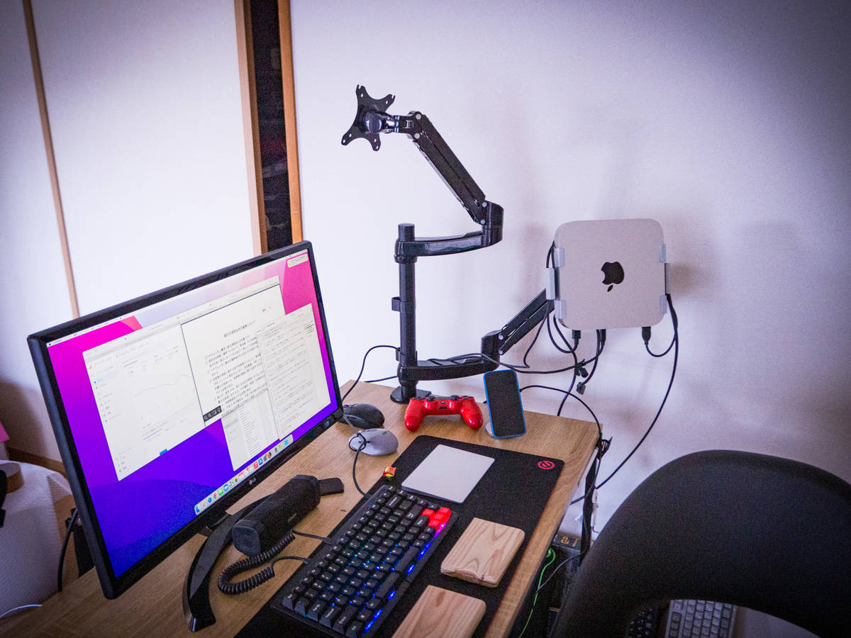 デスクトップPCを浮かせる方法